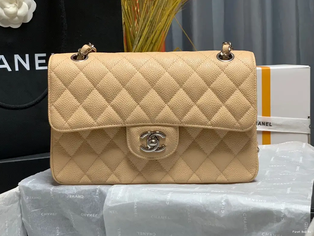First Bag Ru FLAP 23CM BAG CHANEL 0610